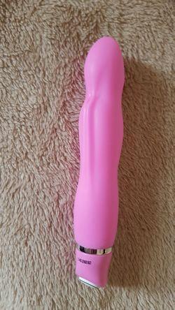 The Dive is an ideal slim toy for anyone who doesn't like too much girth