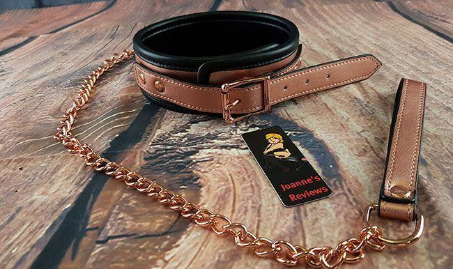This collar and leash set looks incredible and is so luxurious