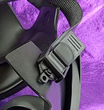 The straps adjust and lock easilly