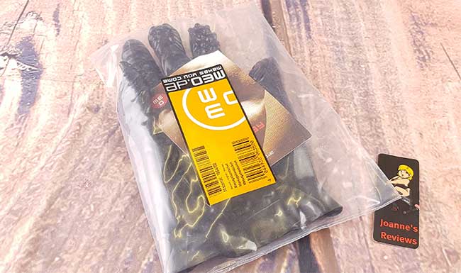 Image showing the packaging of the pre-fist glove