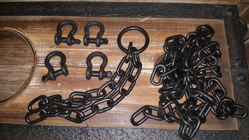 This image shows one of the chain kits with its branded shackles