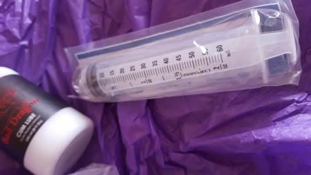 The syringe supplied allows for cumshots with a volume of up to 60ml