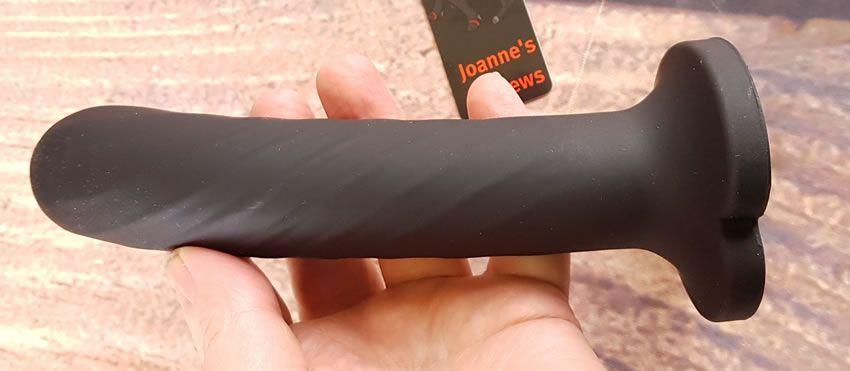 Image showing the Blush Temptasia twist Dildo in my hand for scale