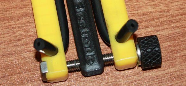 Image showing a close up of the Bumble Bee pussy clamp