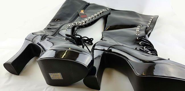 These boots look incredible and the PU leather is really shiny