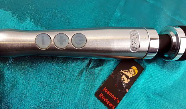The Doxy Number 3 has three easy to use buttons