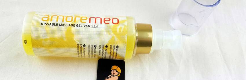 AMOREMEO Vanilla Kissable Massage Gel Review