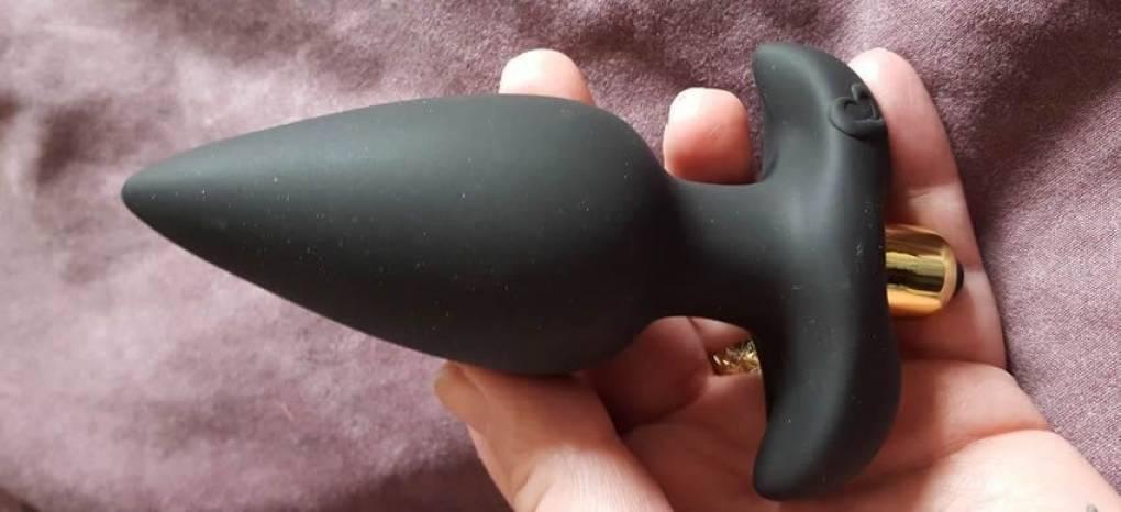J'ai reçu un 7 Speed ​​Butt Throb Butt Plug des gars sur sextoys.co.uk