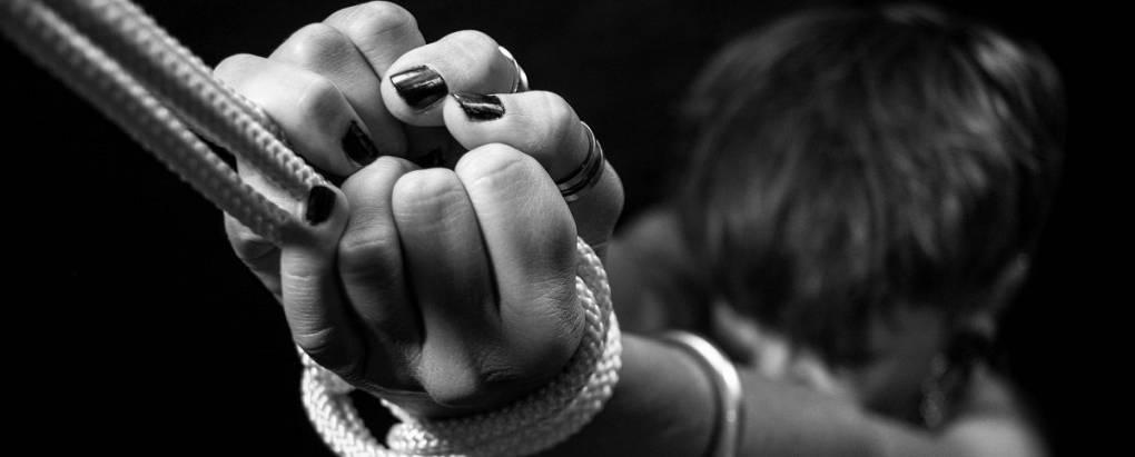 Bondage pour les débutants - Guide d'une femme